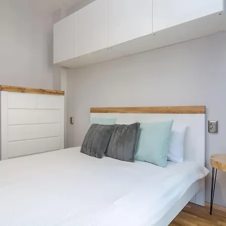 アパート Modern Design 1 Bdrm, 4 Guests, Cente, Near Parliament, Self Check-in ソフィア