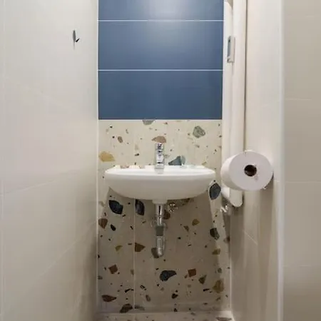 Modern Design 1 Bdrm, 4 Guests, Cente, Near Parliament, Self Check-in Apartment Sofia