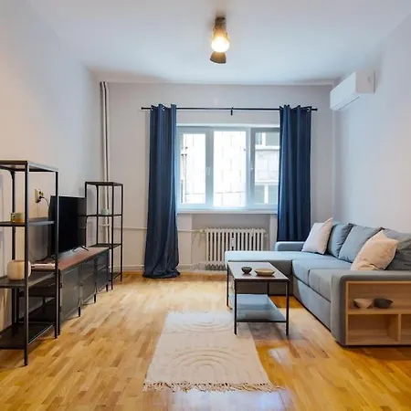 Apartment Modern Design 1 Bdrm, 4 Guests, Cente, Near Parliament, Self Check-in