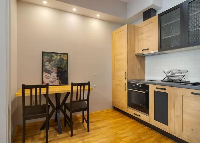 Modern Design 1 Bdrm, 4 Guests, Cente, Near Parliament, Self Check-in